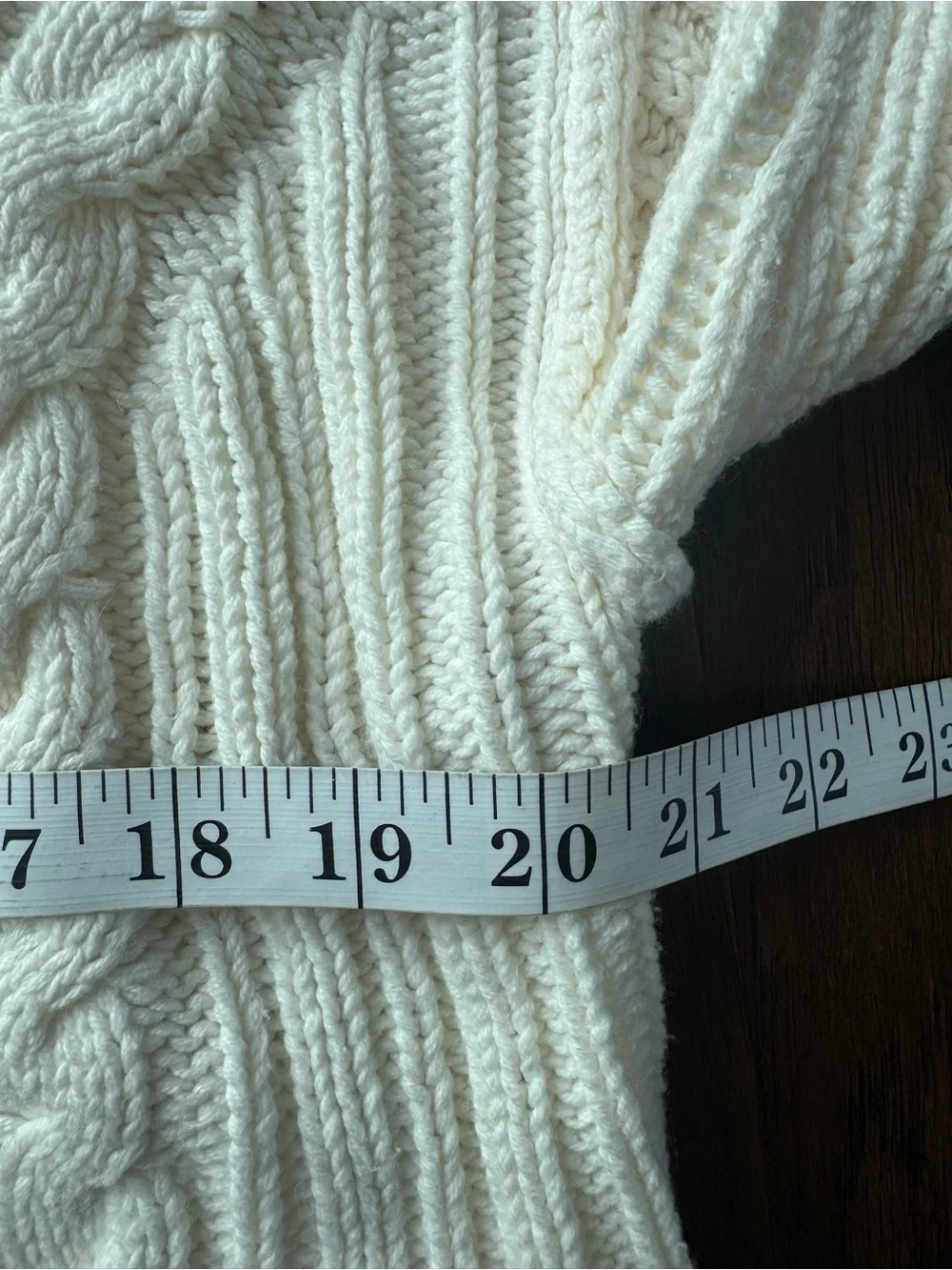 Aeropostale Women's Cream Cable Knit V-Neck Sweater Size L